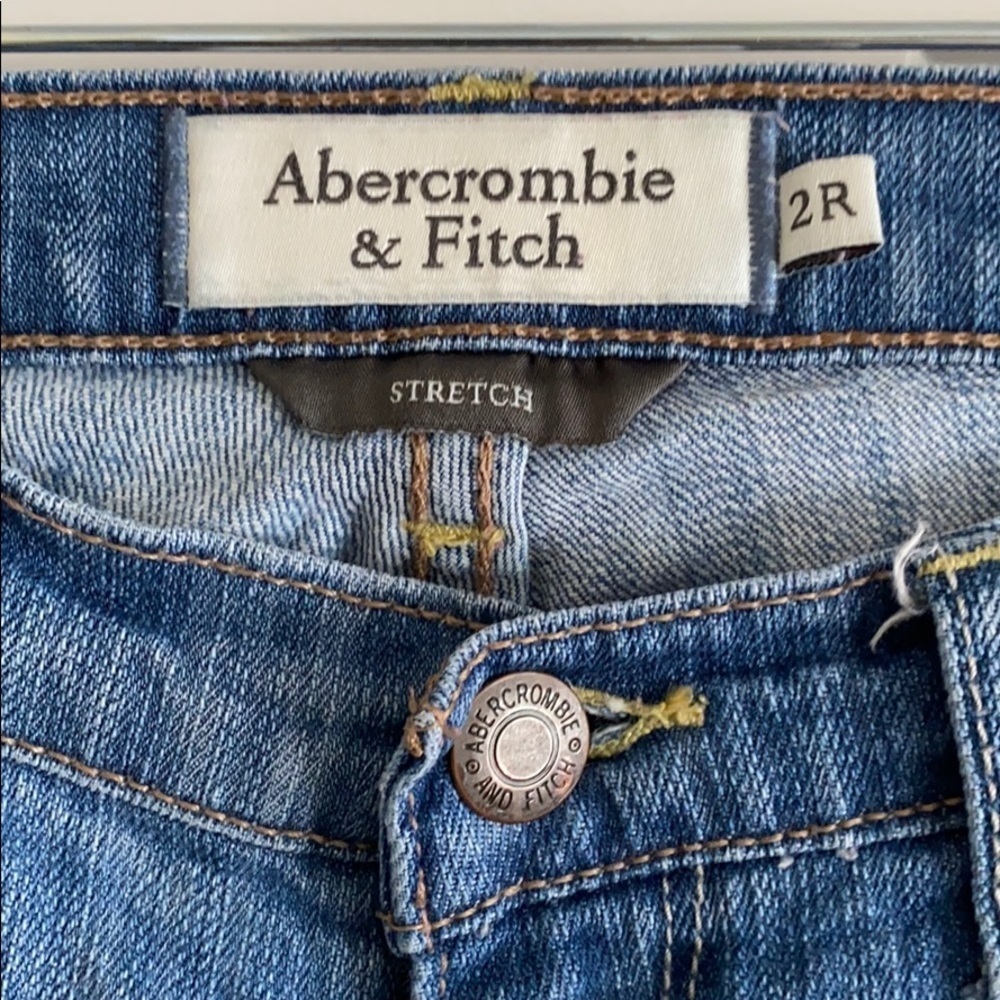 Junior A&F Jeans - Picture 2 of 4
